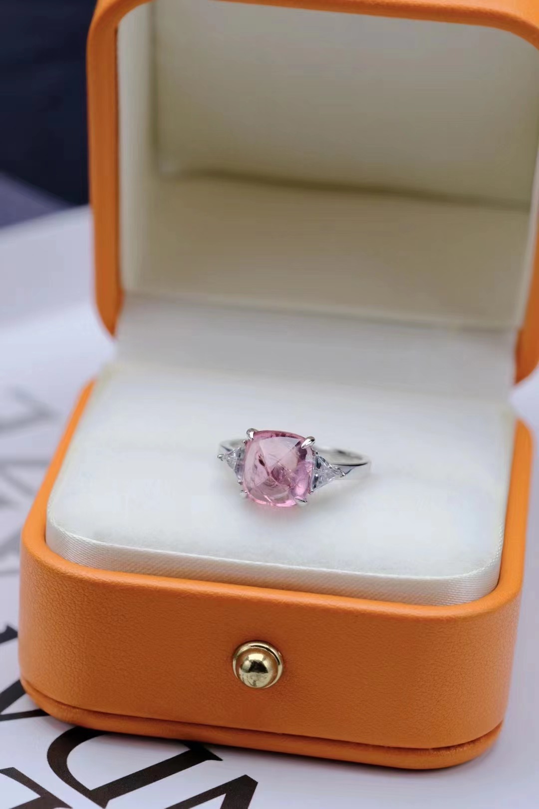 卡地亚40分钻戒多少钱,卡地亚钻戒回收有价值吗