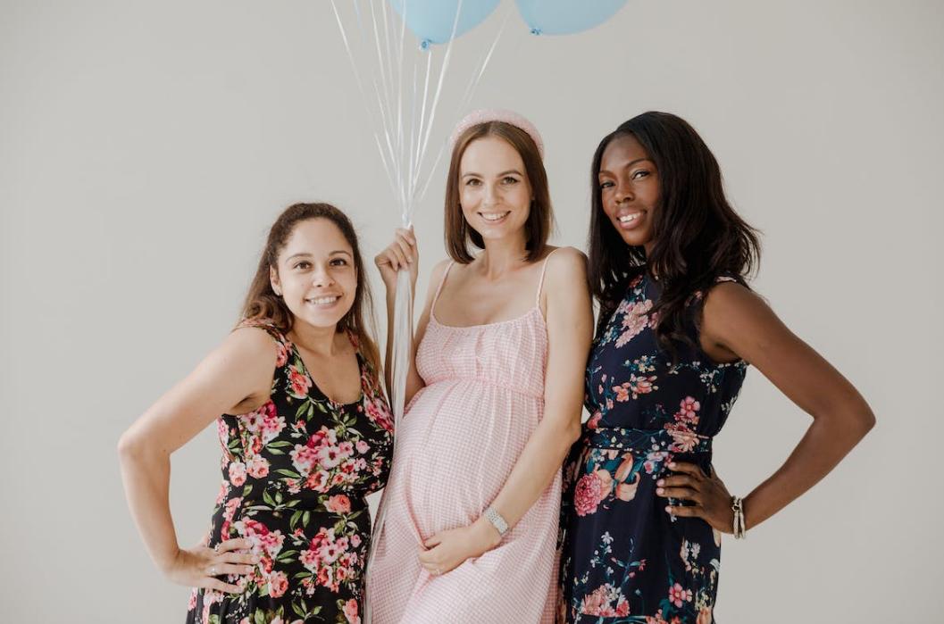 孕妇感染新冠怎么办？对宝宝有影响吗？还能母乳喂养吗？