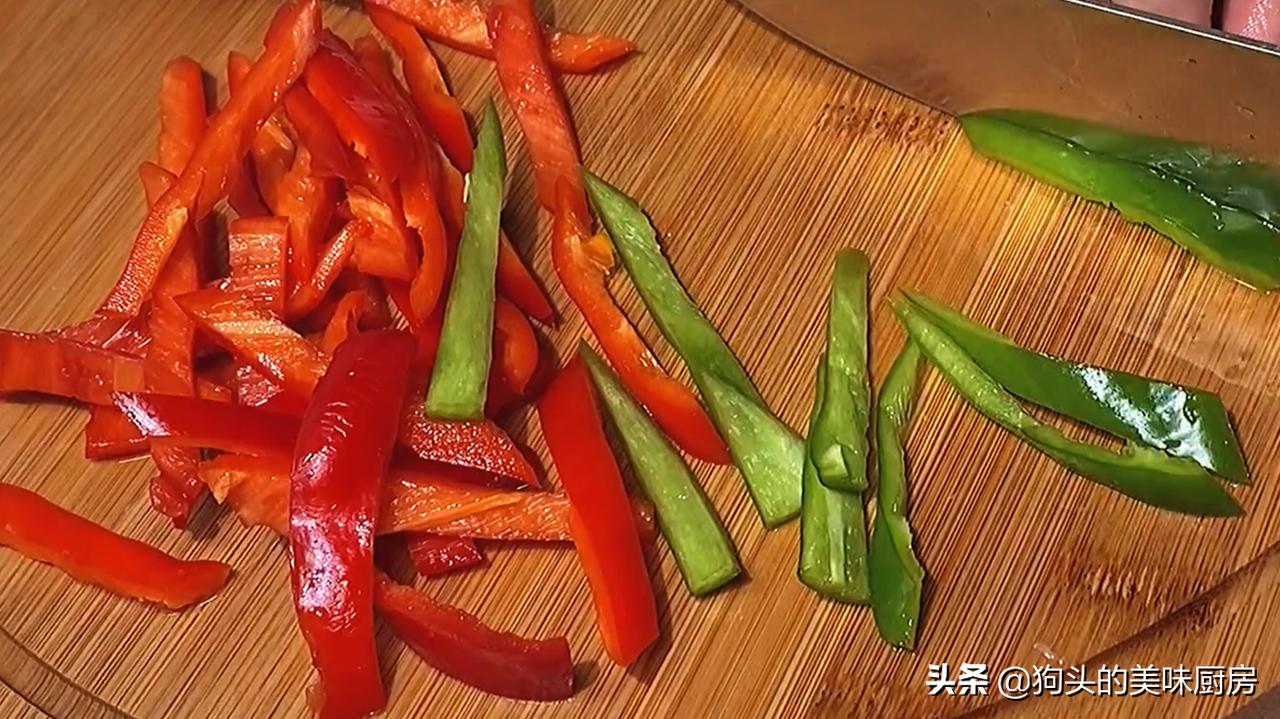 教你鱿鱼的海边做法不清蒸不白灼,鱿鱼最好吃的做法教程