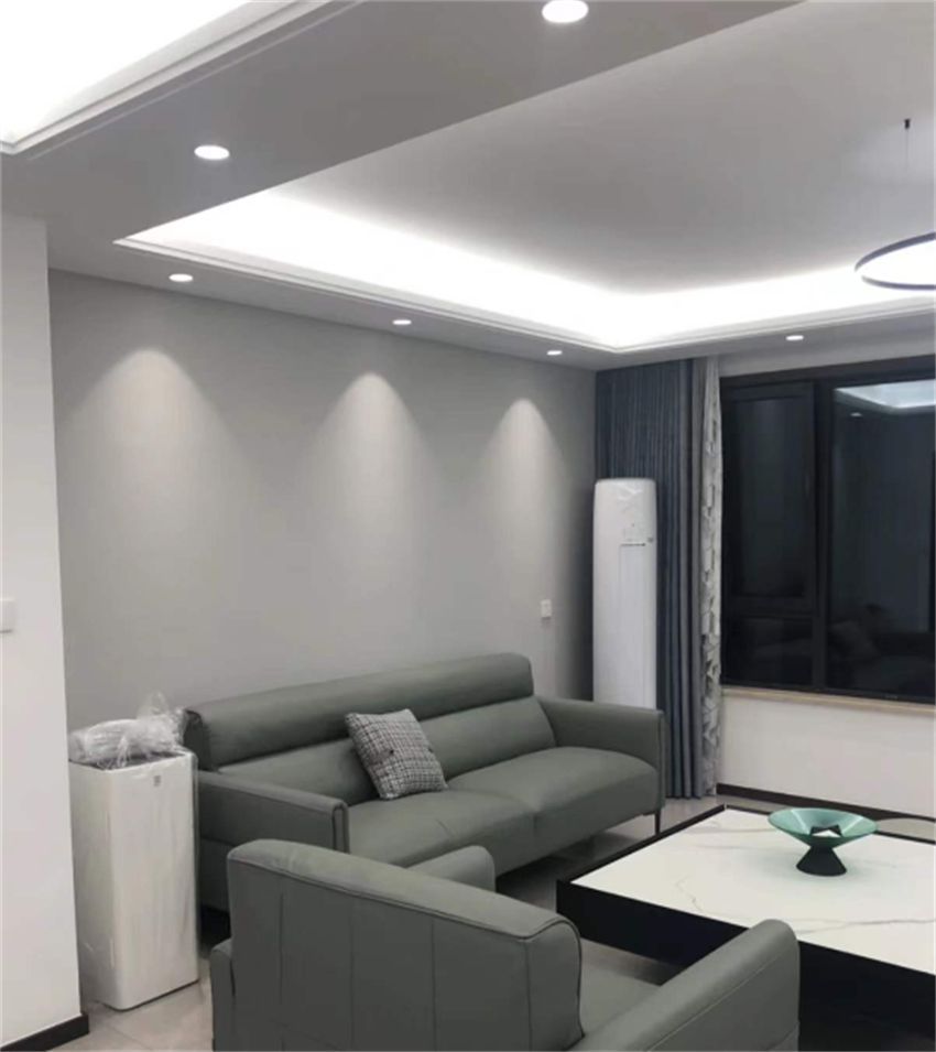 近几年客厅都流行这样装了,不做传统客厅现在都流行这样装