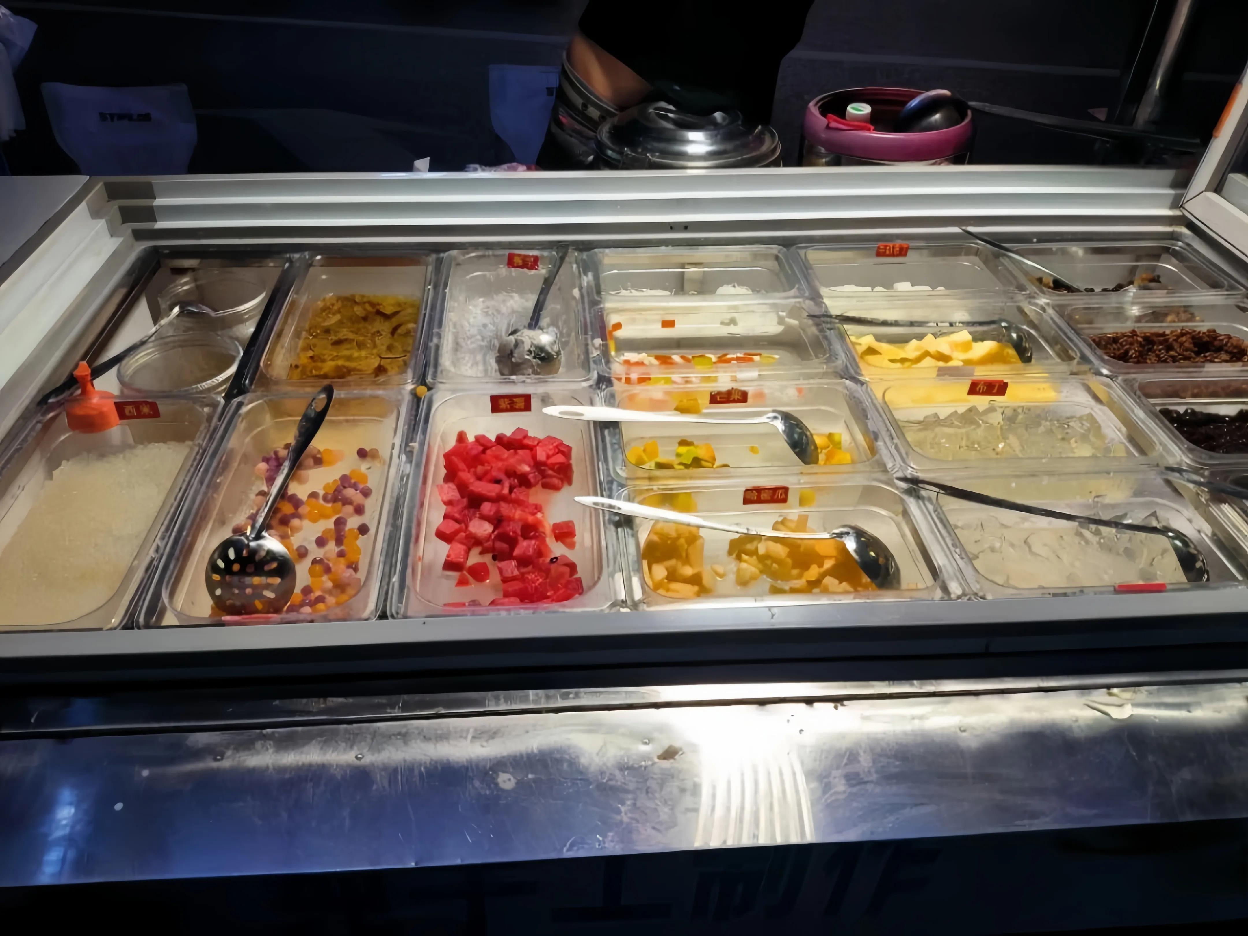 夜市摆摊创业小项目低成本,适合夜市摆摊的小生意投资少