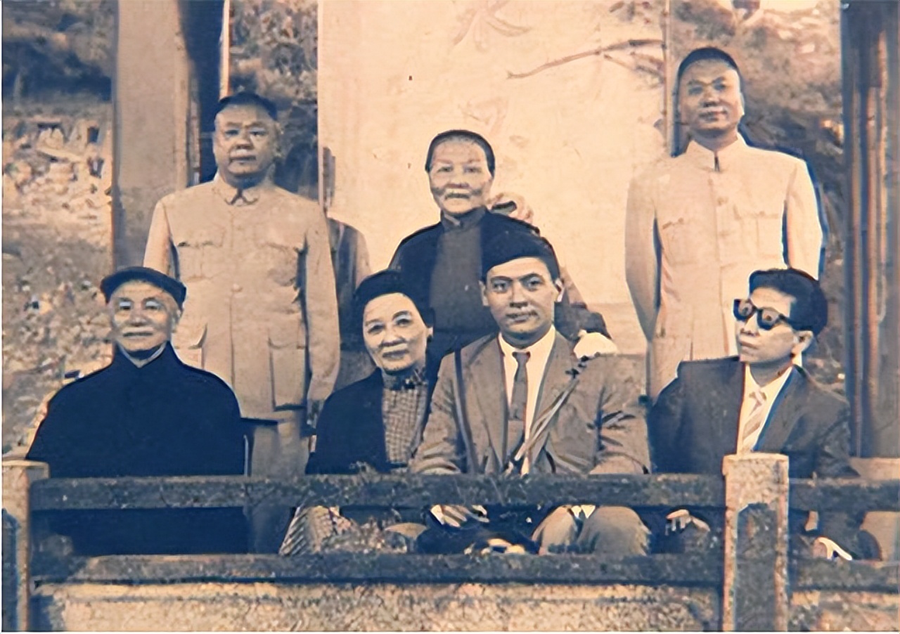 孔令侃为什么娶了二十多岁的女人,孔令侃为什么娶二十岁的女人