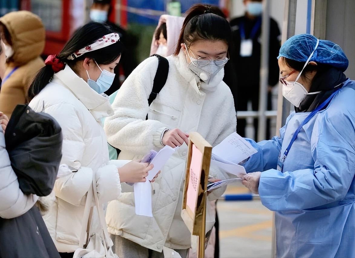 成功上岸继续读书,学硕和专硕哪个上岸容易