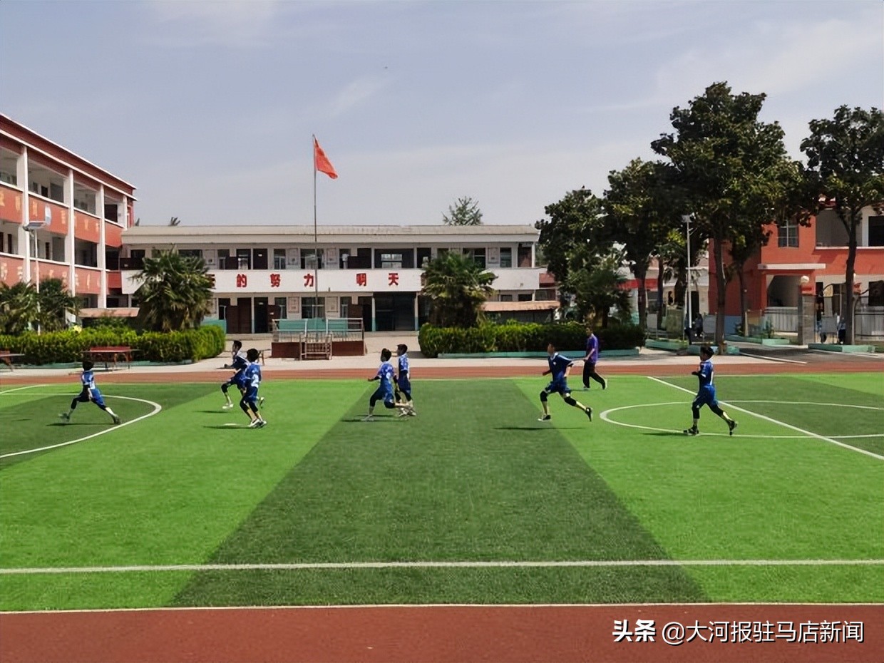 爱心点燃梦想,爱心点燃青春