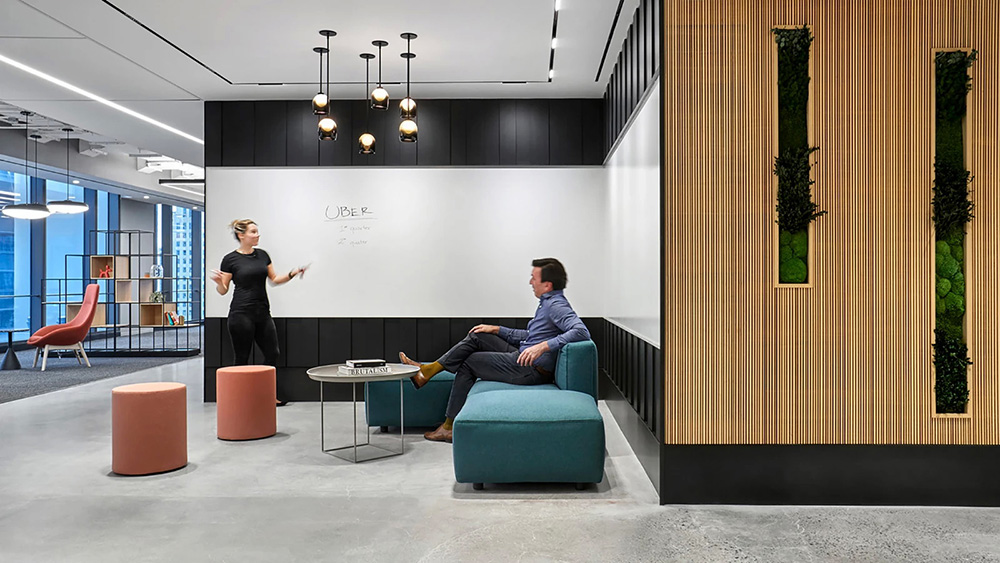 自由畅想云科技公司SQUAD基辅总部大楼设计欣赏