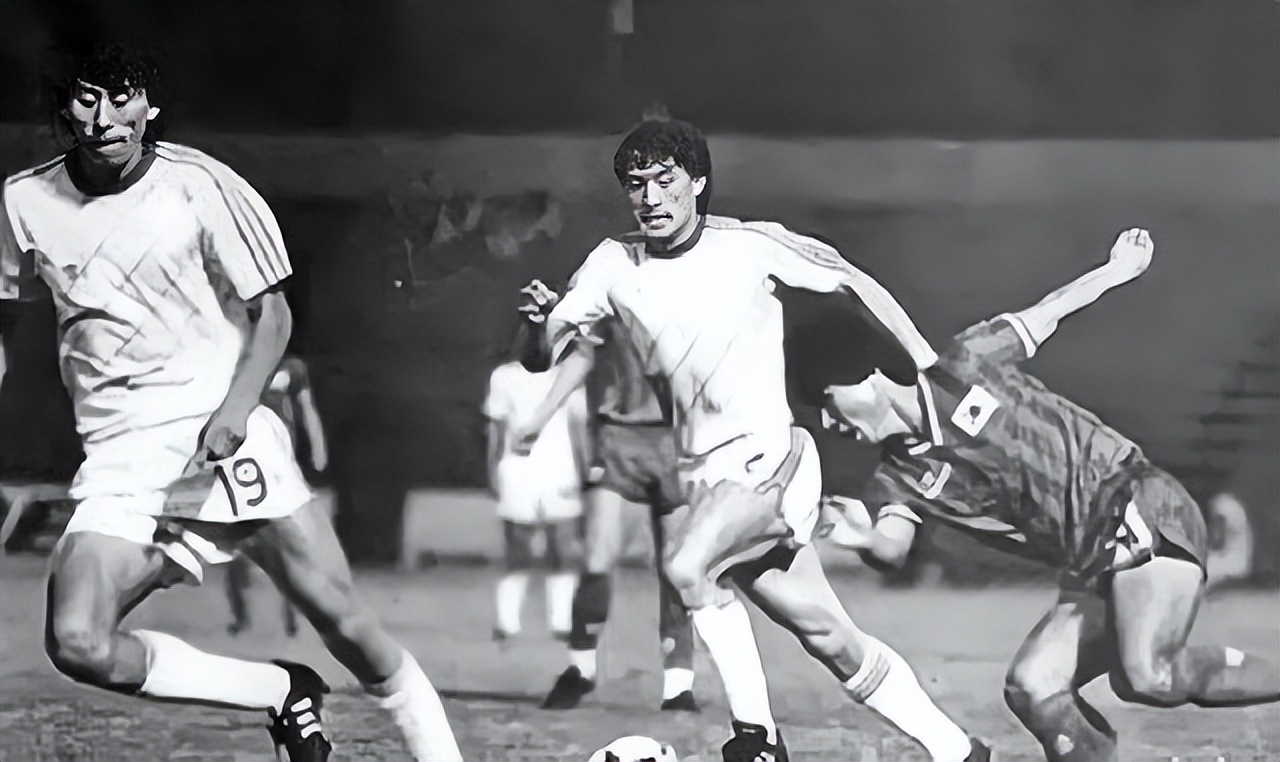 中国球王李惠堂的唯一影像进球 (李惠堂为什么被称为亚洲球王)