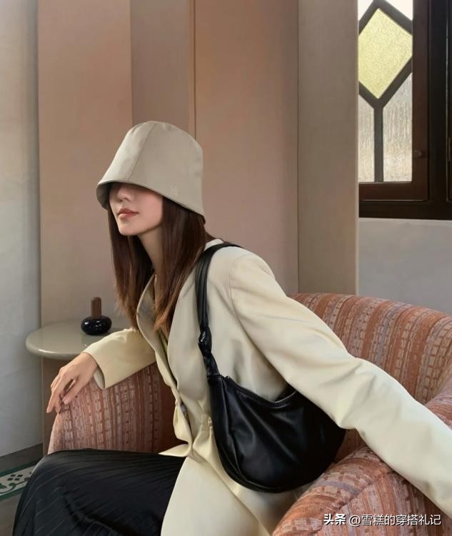 适合春夏天的修饰脸型的帽子,大脸适合什么帽子显脸小春季