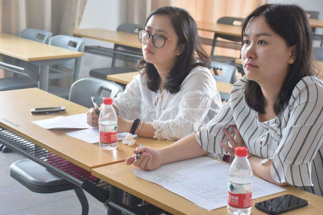 热门专业但要谨慎报考的三个专业,适合报考的六大新兴专业