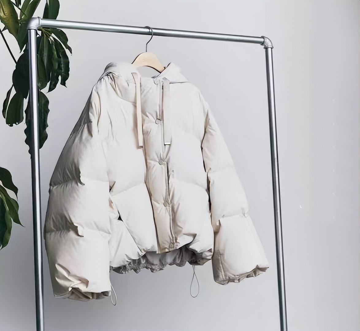 掌握这三点大衣轻松穿出时髦感,穿大衣有技巧这样穿才好看