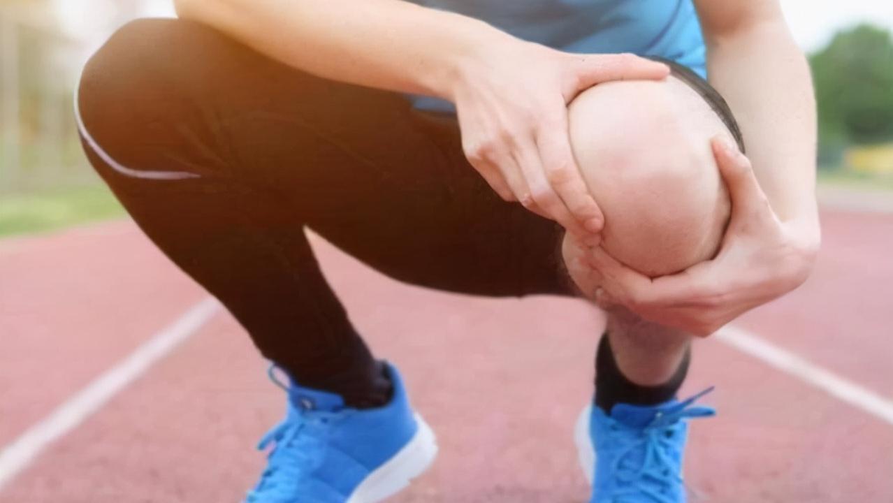 老年人膝盖疼响的最好治疗方法,老人膝盖软该注意些什么