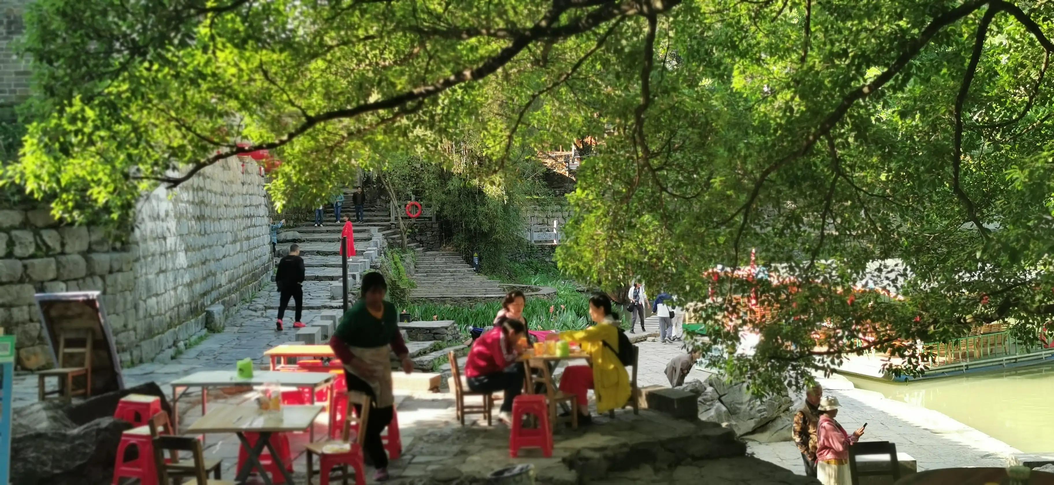 一人一车自驾游装备,两辆车自驾游需要带什么装备