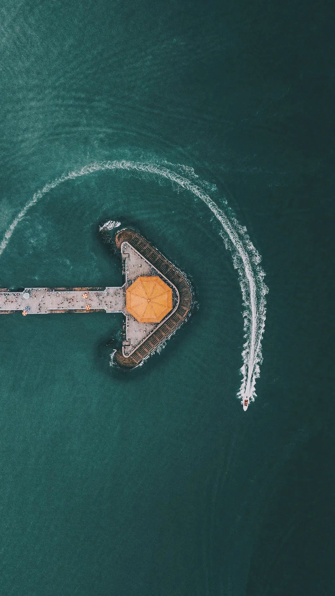 来过的人流连忘返,青岛是个令人向往的地方