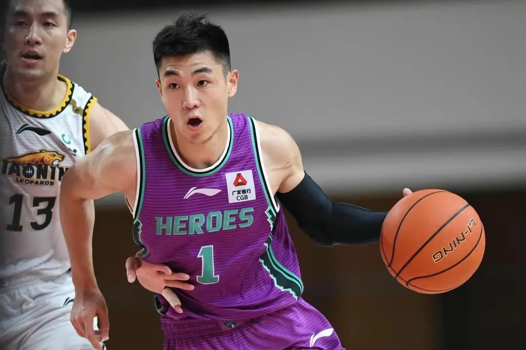 辽宁惨败广东杨鸣需调整阵容策略,辽宁本钢队大胜吉林