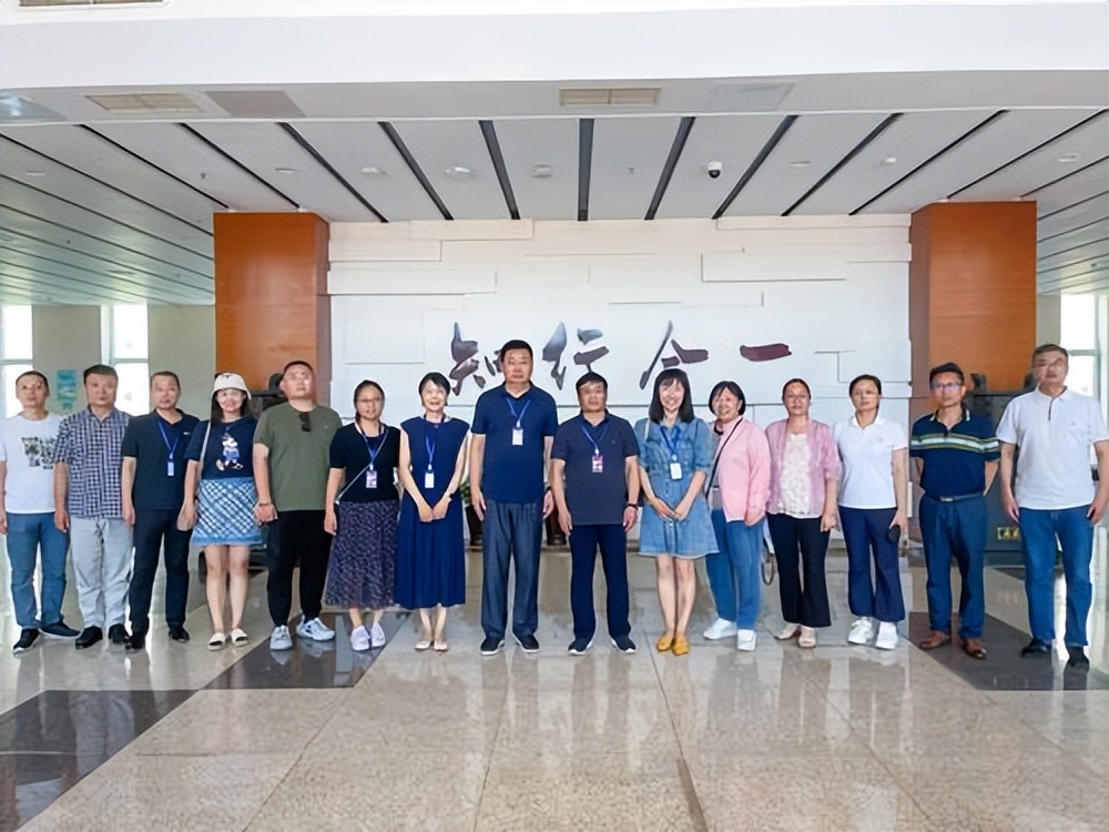 网站建设与管理技能、计算机应用工作室前往大连进行专业建设考察