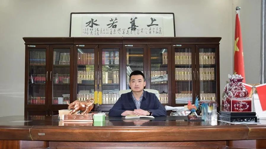 致富路上带头人不负青春不负民——记“全国优秀共青团员”获得者霍英东