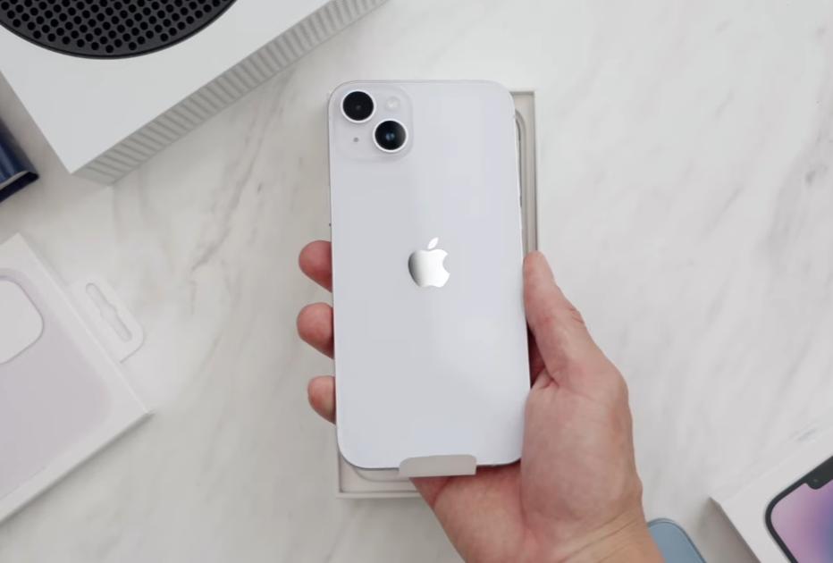 苹果14plus为什么成了真香机,发现一个有趣的现象