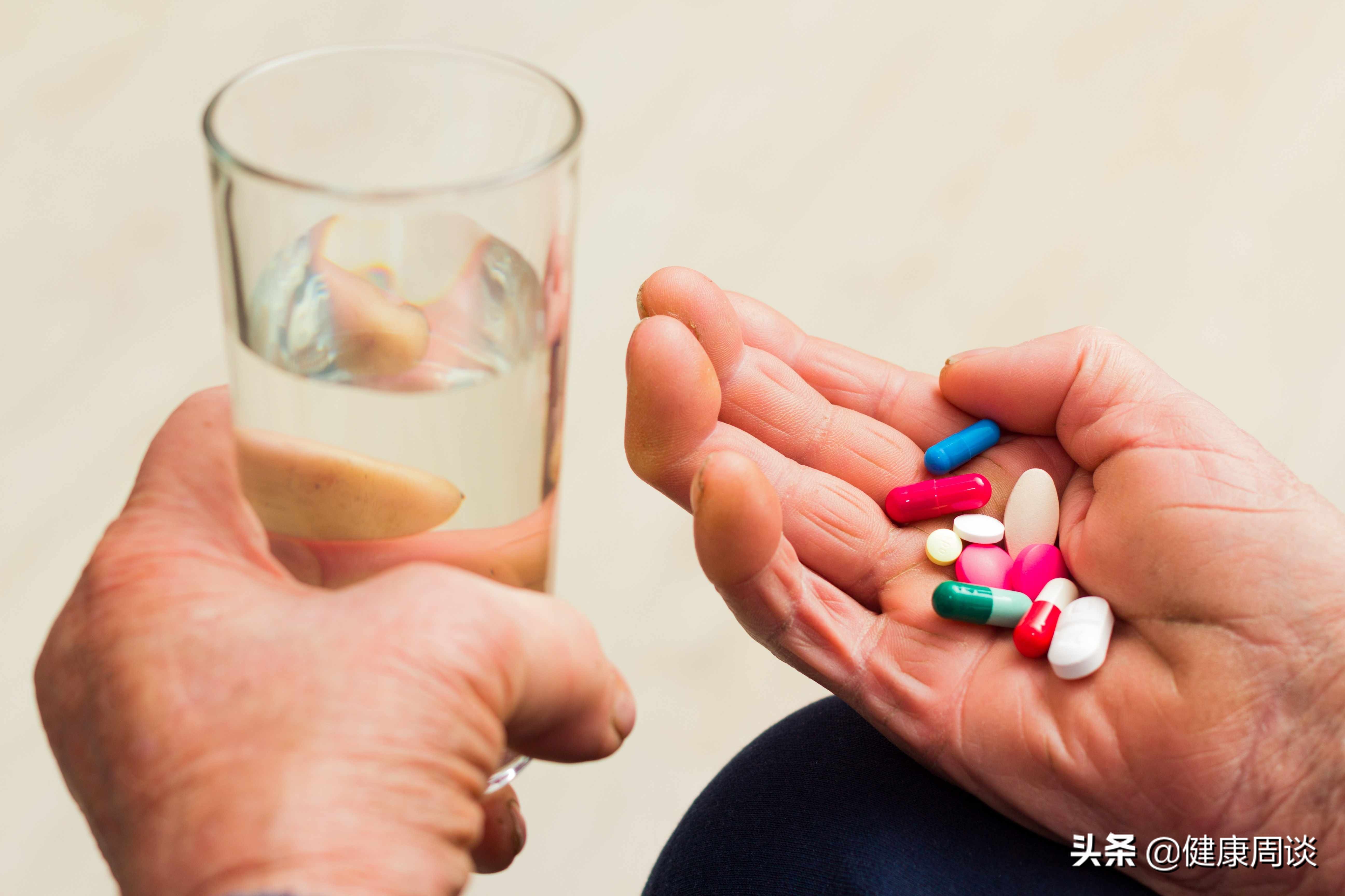 奥美拉唑的作用机制与临床用途 (奥美拉唑可以长期吃没副作用吗)