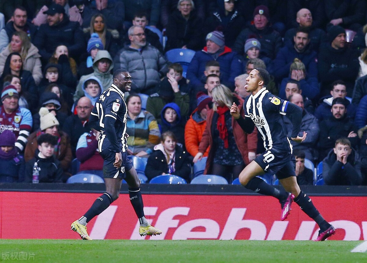 伯恩利vs桑德兰比赛结果,英冠联赛最新赛况伯恩利vs雷丁