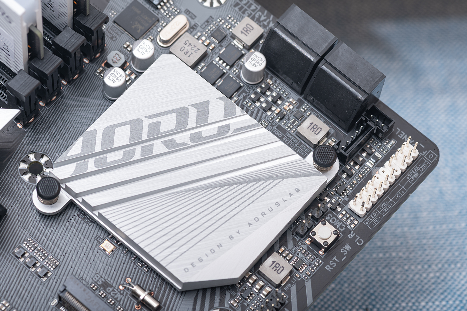 13代酷睿i5处理器能打csgo吗,13代和十二代酷睿i5核显游戏测评