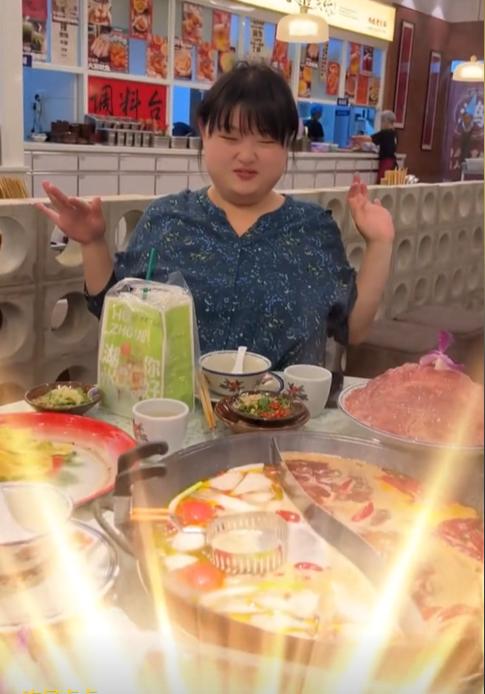 减肥一年！香港女星从260斤减到200斤，1天吃9顿胃口超好