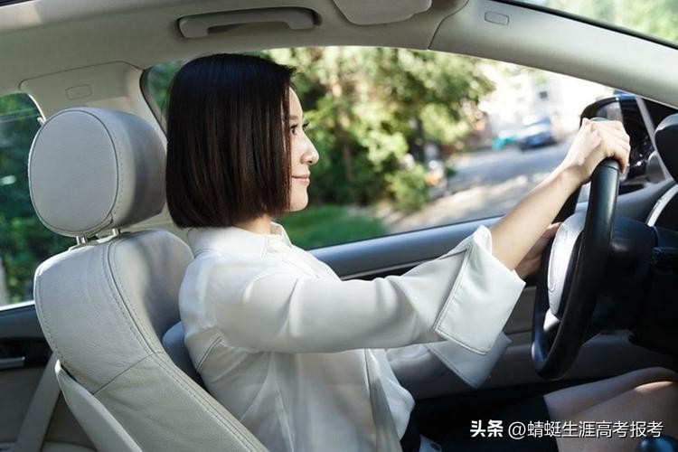 高考后出分前放松,高考成绩出来之前建议出去打工吗