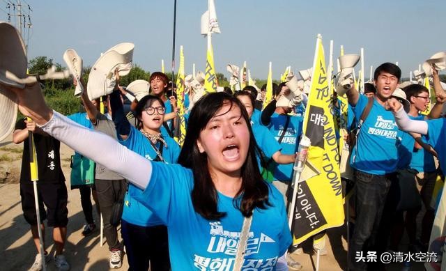 韩国是典型的小姐身子丫鬟命，没有公主的命却得了公主的病