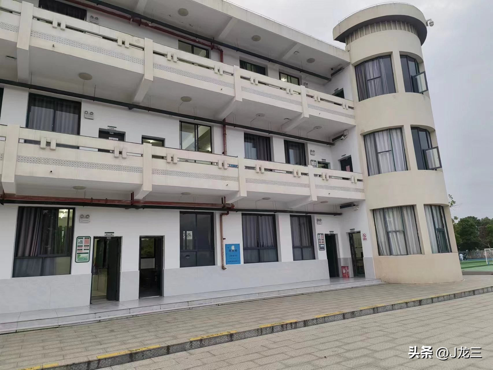 景雅高级中学是普高还是职高,景雅高级中学学费多少