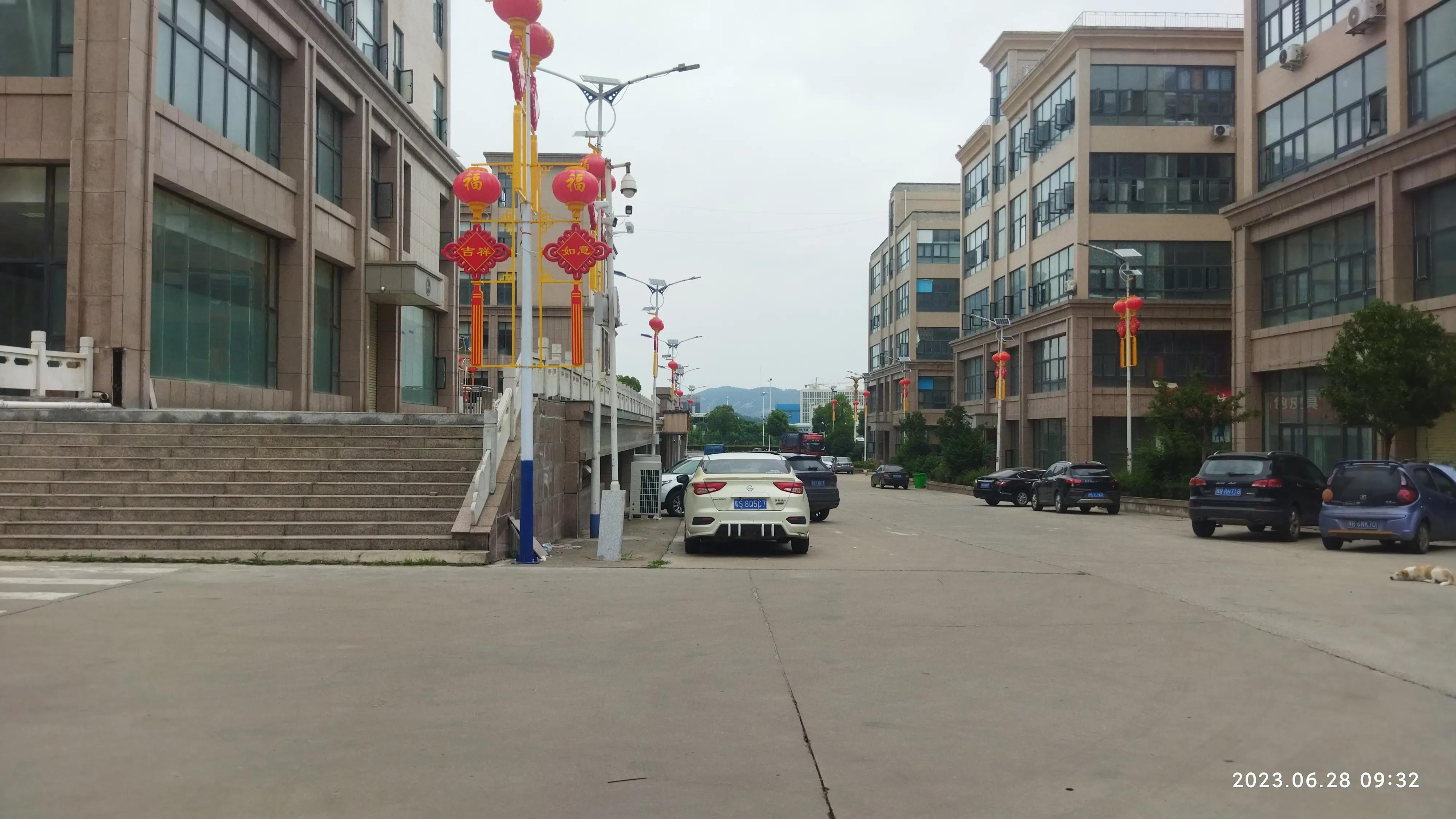 南阳卧龙龙升工业园,南阳龙升服装城