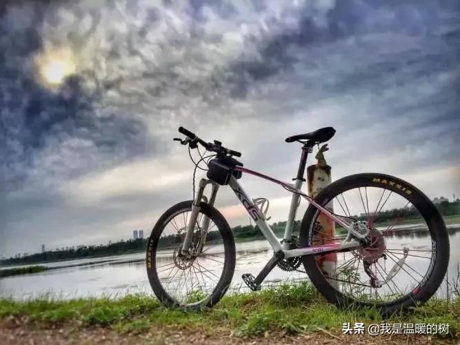 骑行山地车推荐入门小个子,小白入门骑行山地车