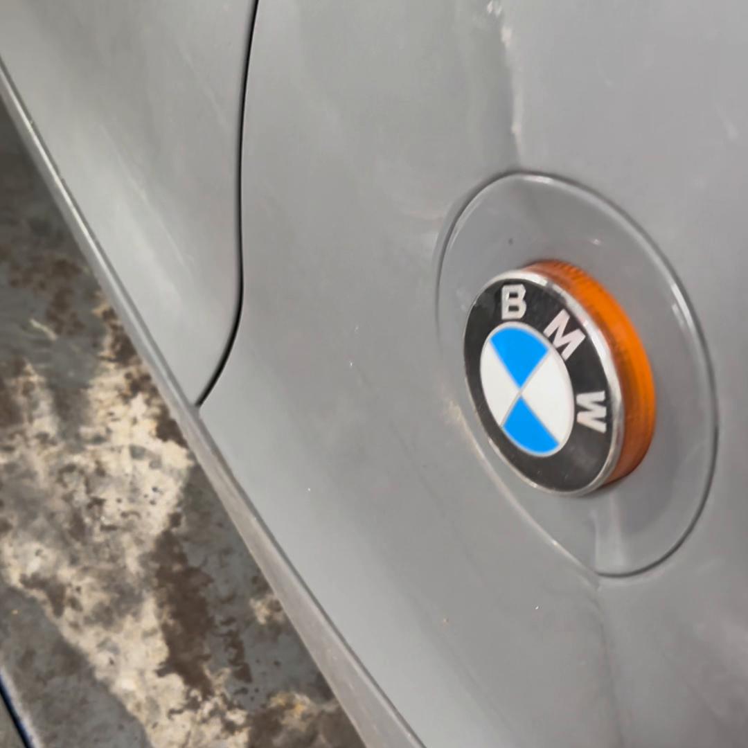 粉丝修复04年宝马敞篷车后续,粉丝修复法拉利