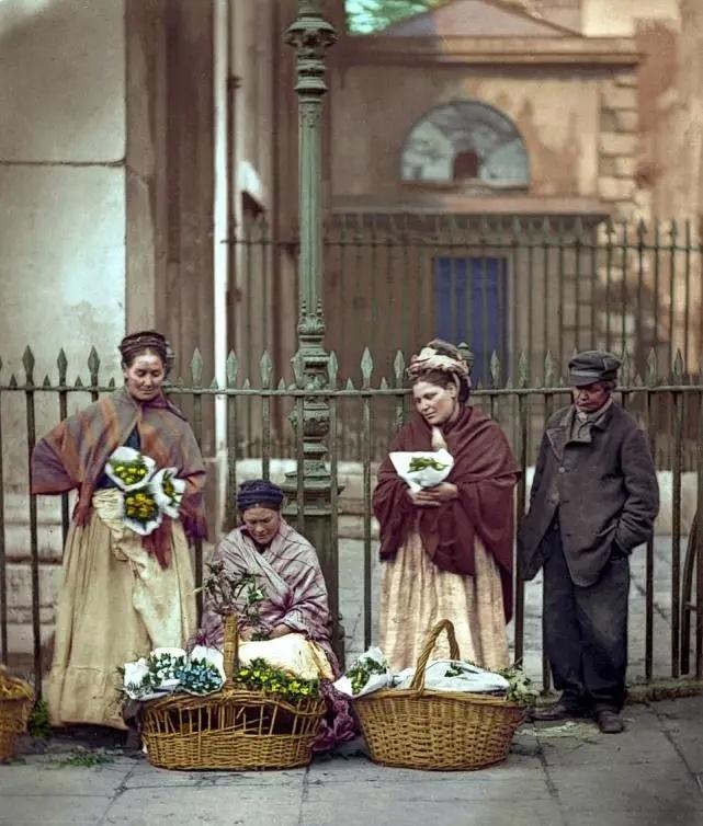 日军日记：*安妇慰**不服从管教，我很愤怒，用*刀刺**插入她的*体下**,2