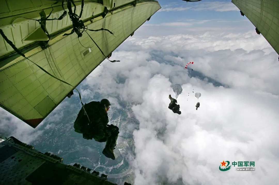 汶川大地震军队机动能力,汶川大地震部队一级响应