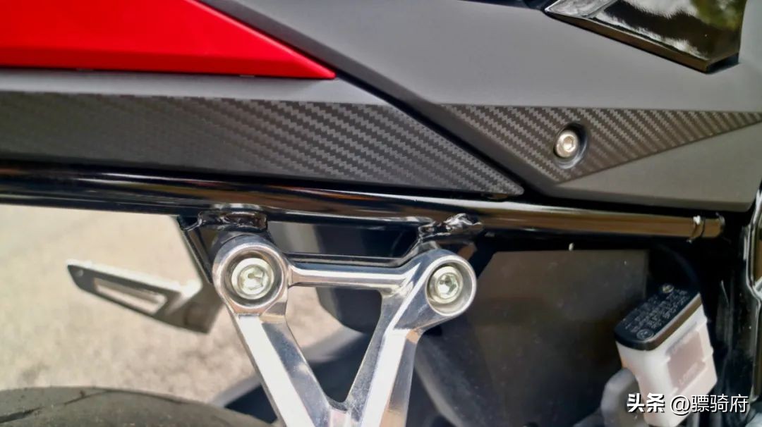 要啥没啥就是有个好心情,要啥没啥还想要浪漫