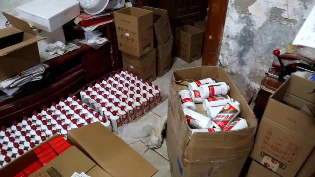 到底怎么分辨真假酒,如何通过品尝鉴别真假酒