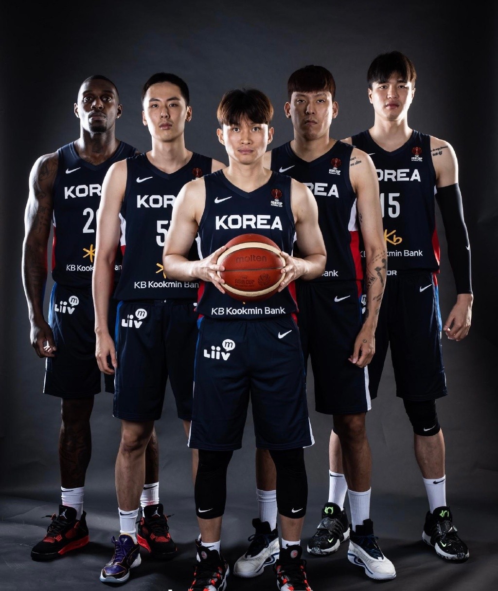 巩晓彬评价中国男篮视频,巩晓彬谈亚洲杯中国男篮