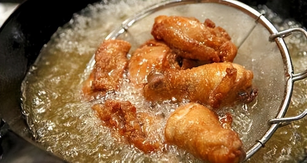 经期真的不能吃黄瓜吗,经期真的不能吃冰的吗