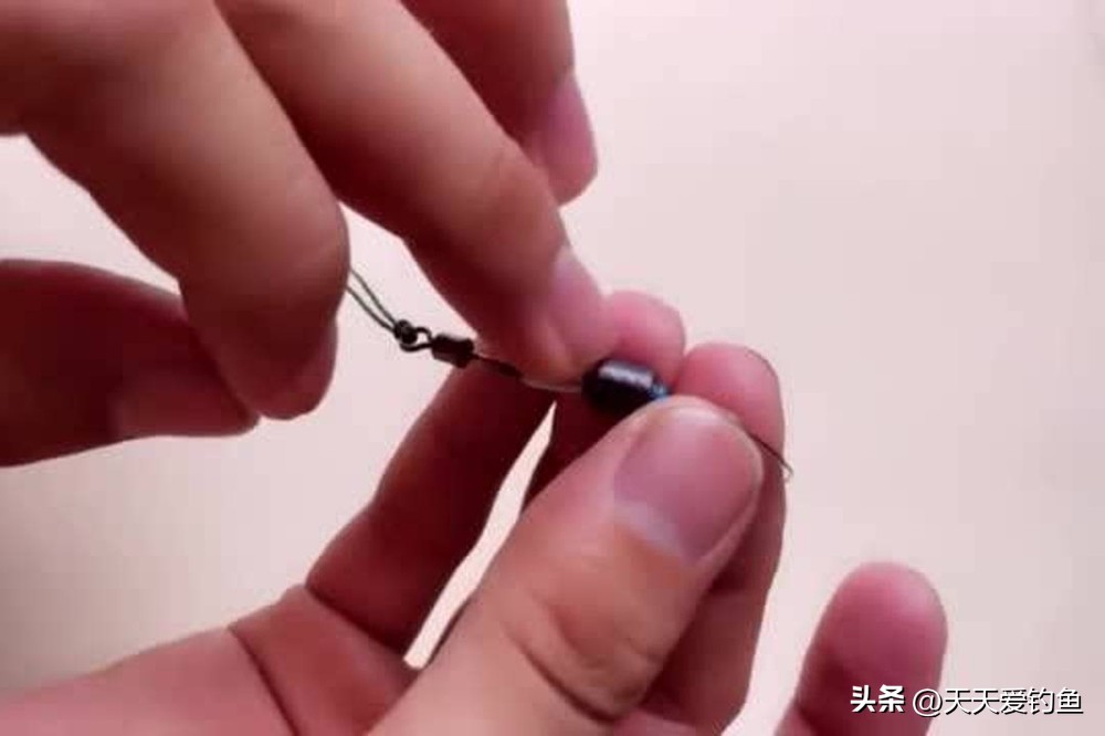 夏天黑坑小鱼多怎么调漂,夏天用啥子料钓大鱼不钓小鱼