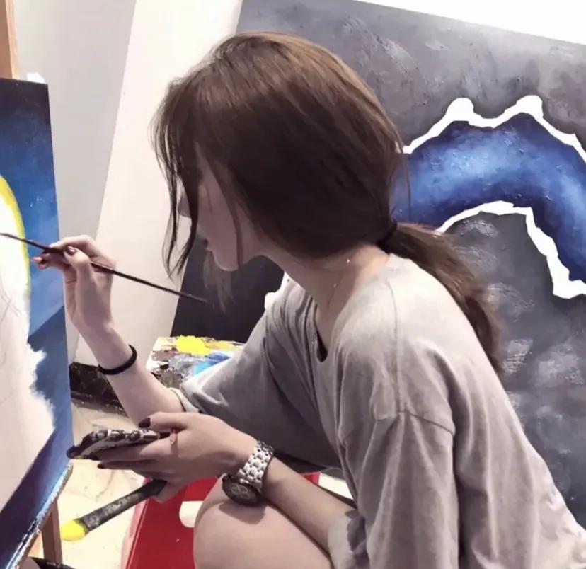 三人闺蜜头像两人亲切一人冷淡,三人闺蜜头像图片一人一张