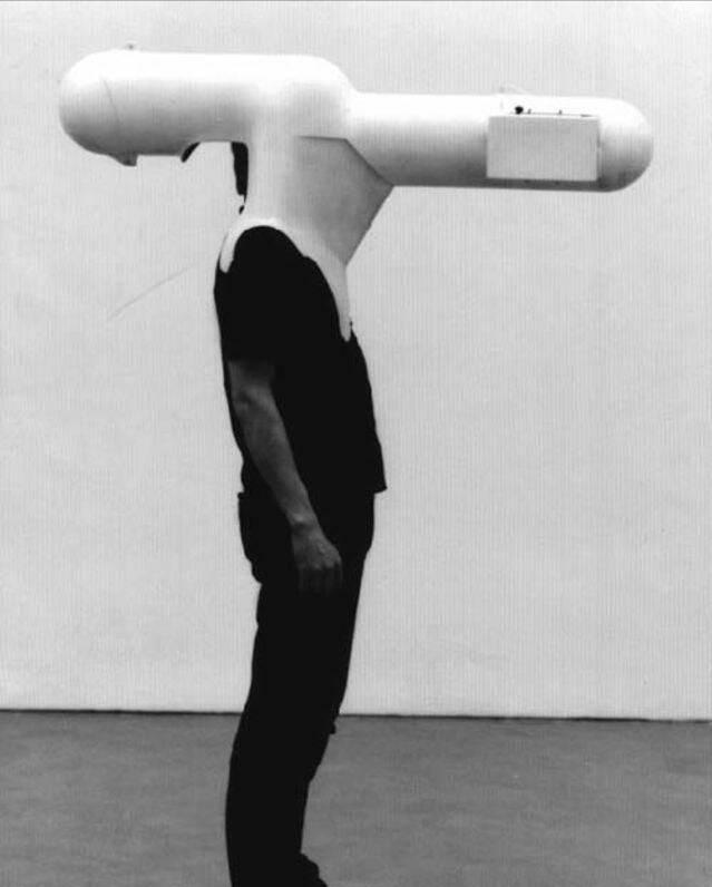 78个真实有趣的照片：山顶的足球场，老树与佛像，老司机脸部皮肤