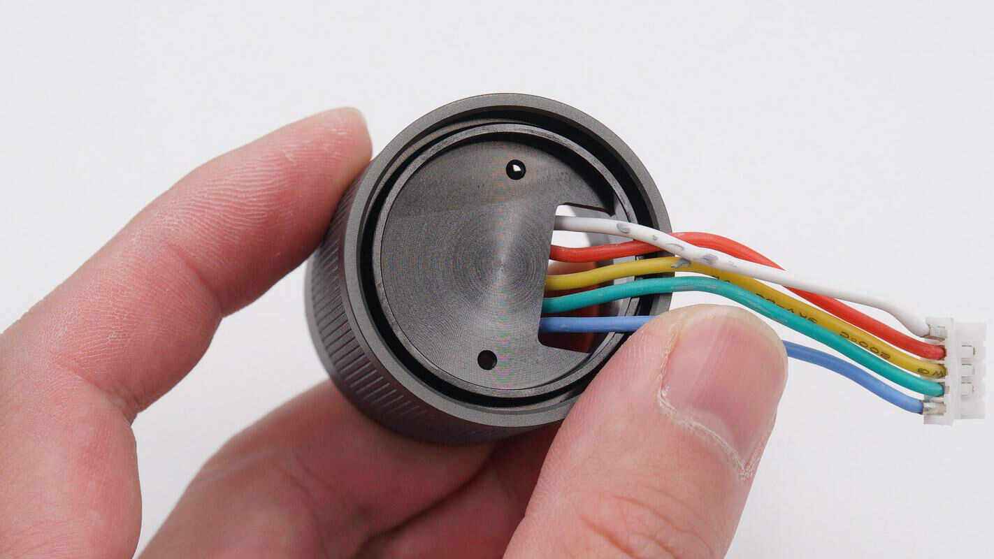 拆解极蜂手电筒,圣菲火minid02手电筒拆解