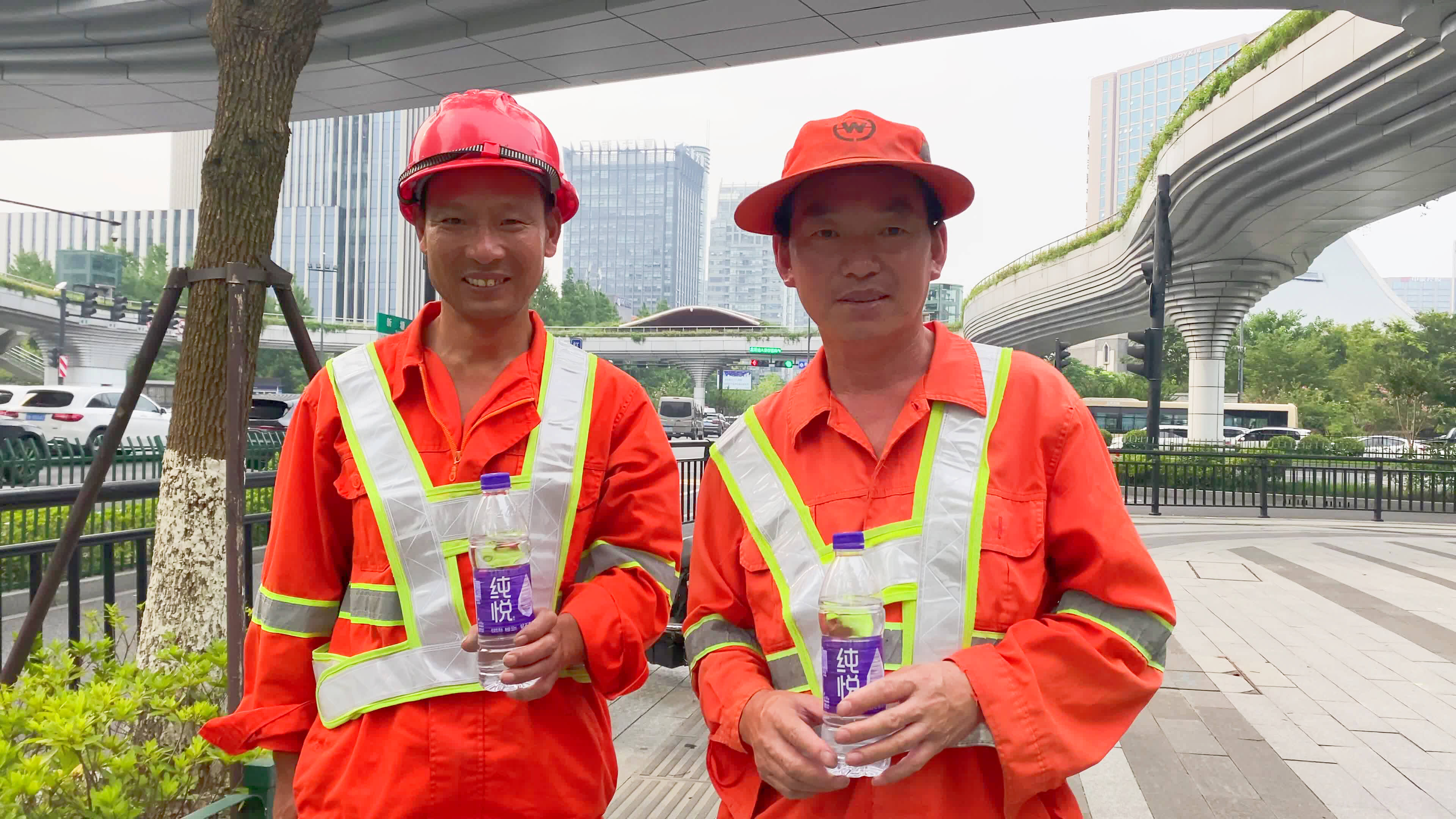 纯悦矿泉水一瓶1.5升,纯悦一瓶水有多重