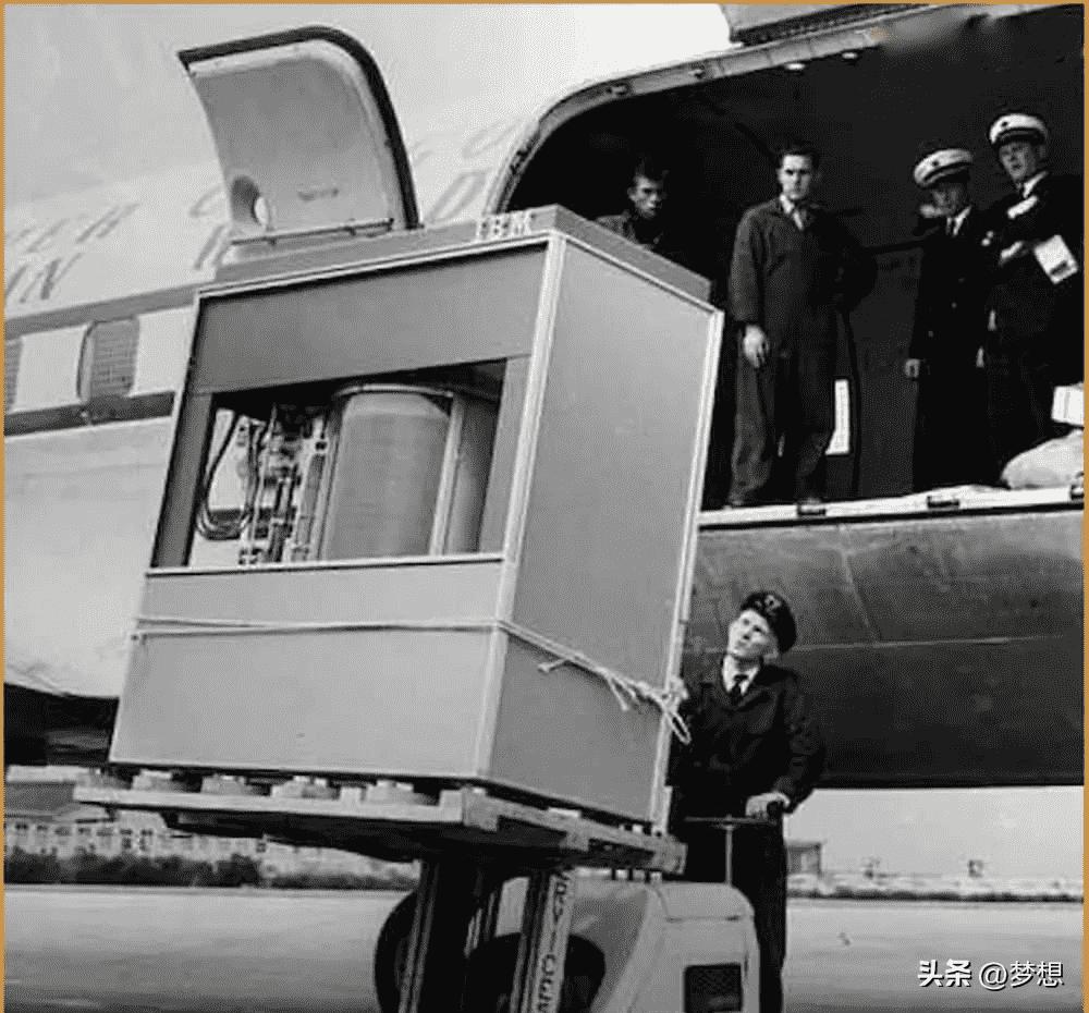 【晚清*楼青**秘影】*楼青**女丰乳肥臀，媚态撩人，风情尽显！