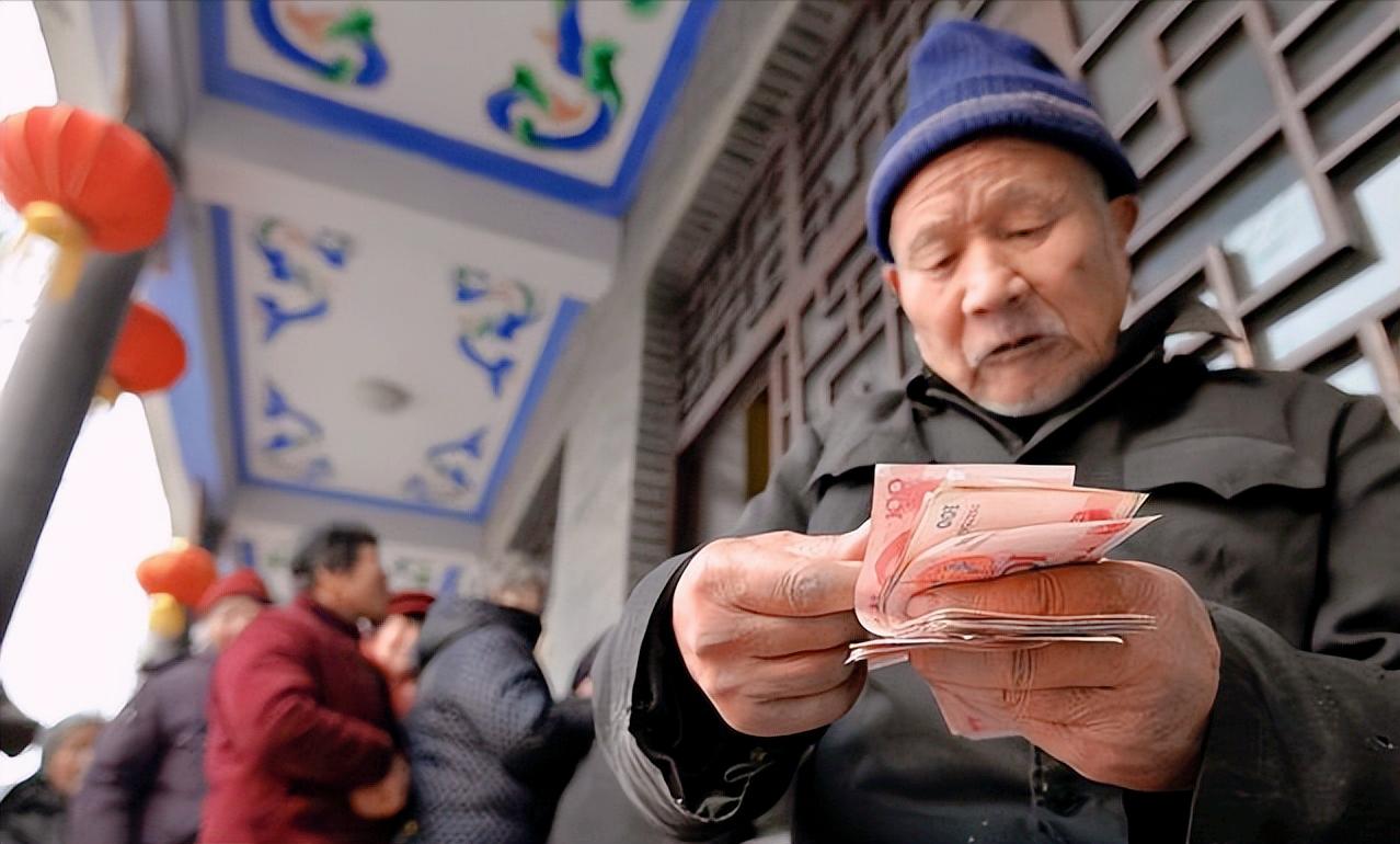 破产企业职工退休当月有退休金吗,破产企业职工退休领取独生子女费