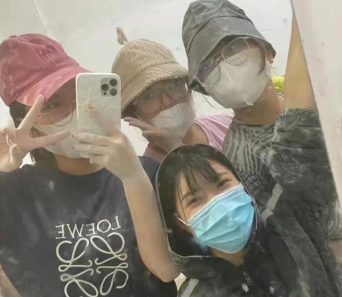 实现零花钱自由，6名女大学生利用课余时间搞副业，月入2万多