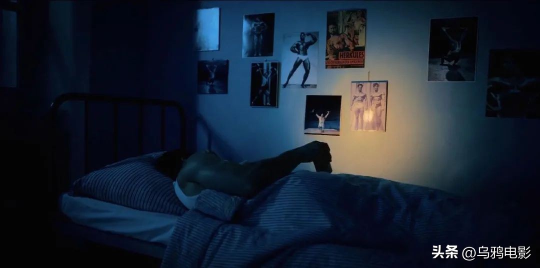 男神是真脱啊！大尺度秀身材，网飞新片一上线，全网炸了！