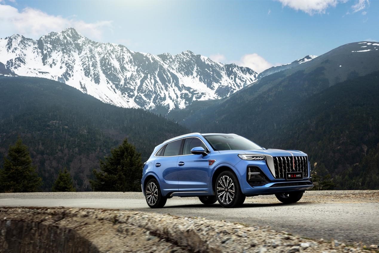 20万级suv怎么选不妨来看看这款车,新红旗hs5问鼎20万级suv全能王