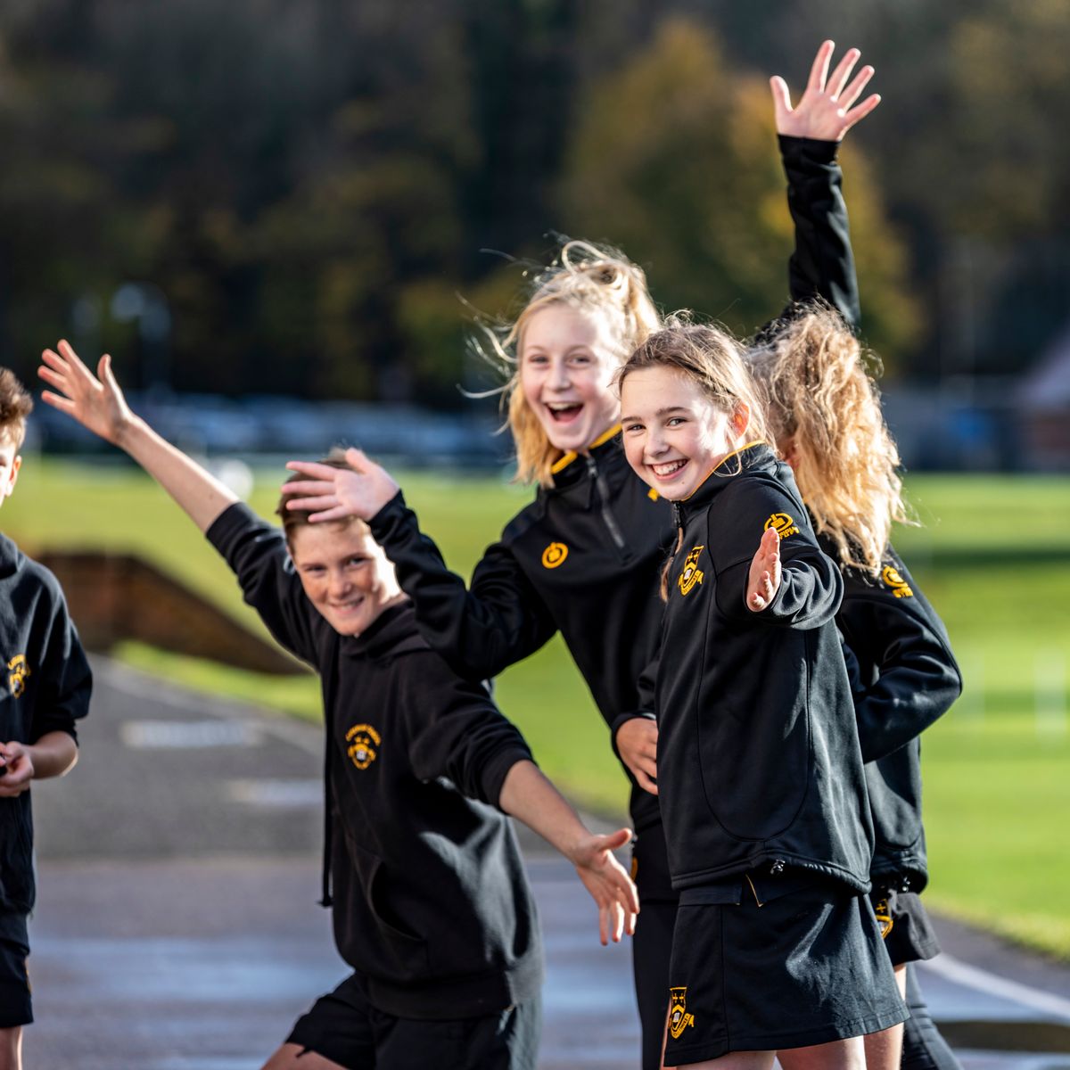 被苹果公司点赞，这所百年英伦私校是“数字化教学佼佼者”