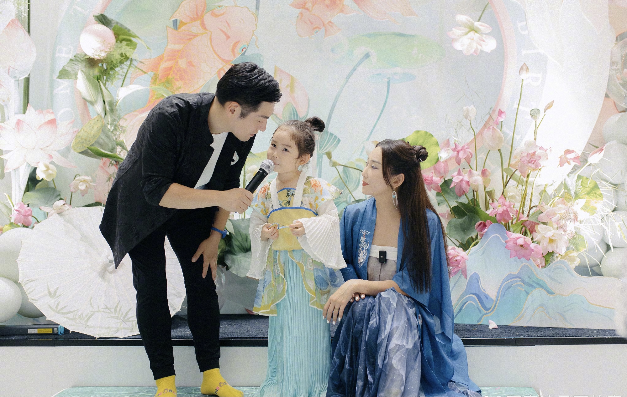 严屹宽女儿平安夜,严屹宽给女儿过生日