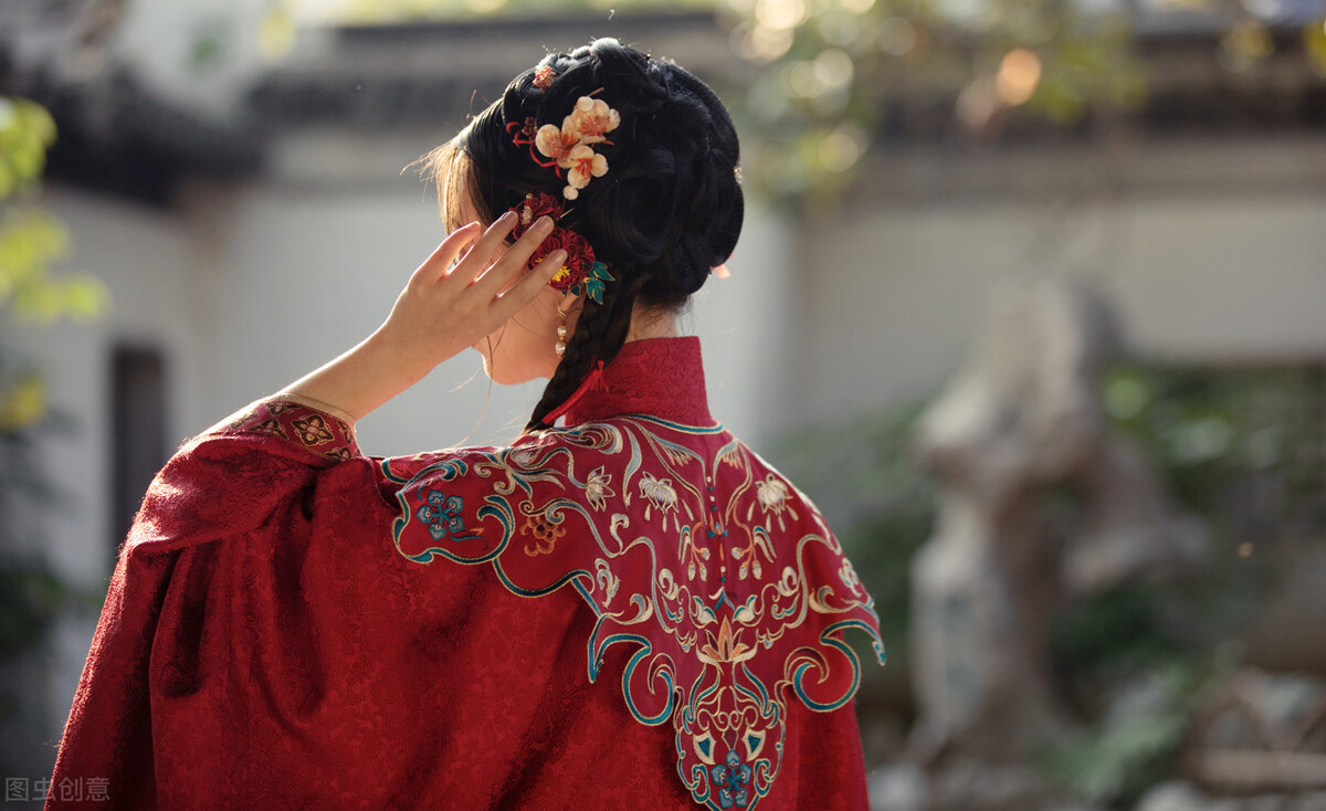 故事：她是被废太子妃，带娃二嫁镇守边塞的糙将军，日子却甜死人