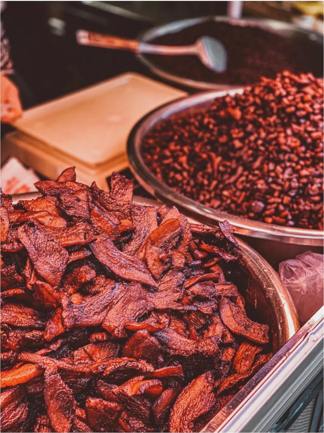 贵州脆哨和油渣,贵州的脆哨是猪肉油渣吗